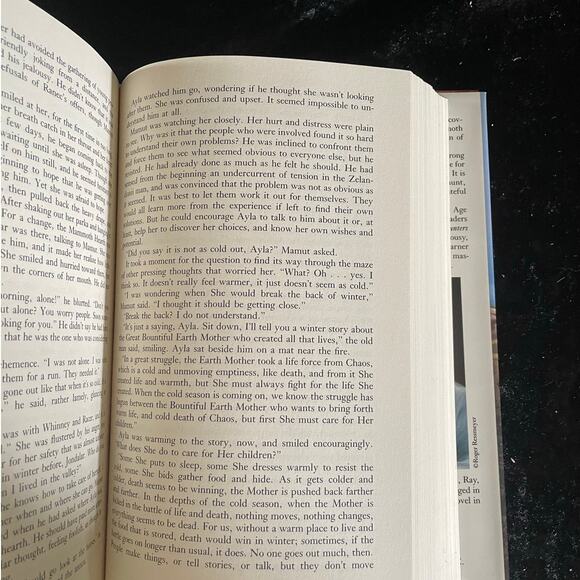 The Mammoth Hunters by Jean M. Auel | 1985 | 1st Edition Earth's Children Series - Picture 5 of 11